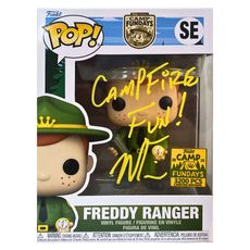 Boneco Funko Pop! Freddy Funko as Peter Pan - Edição Limitada Assinado